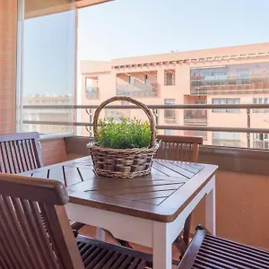  Apartment Tgh We The Sea